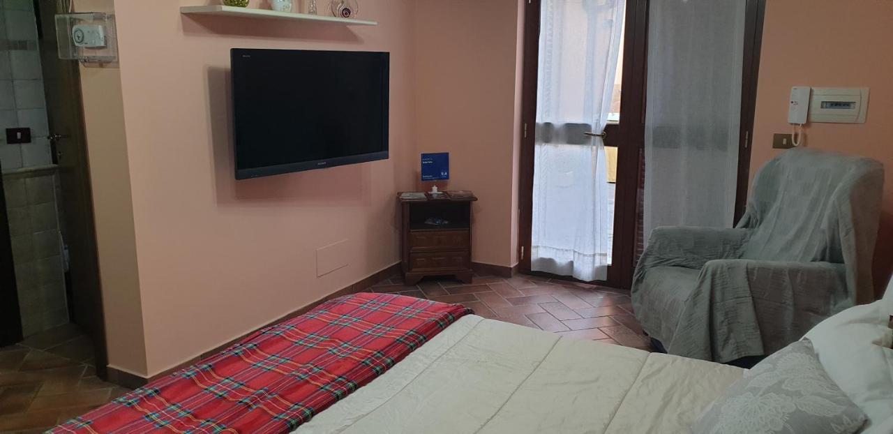 Suite Felix Fiumicino Luaran gambar