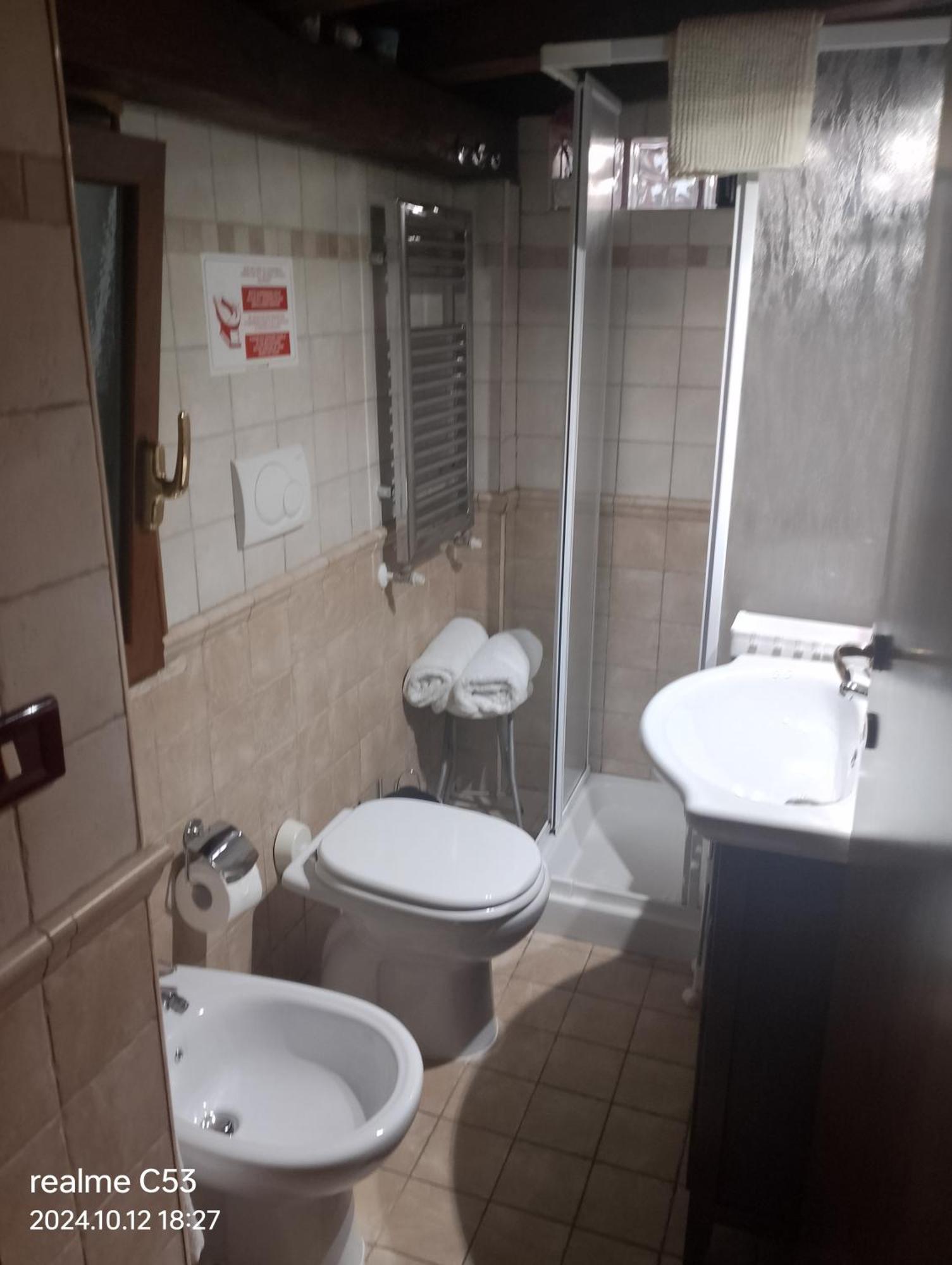 Suite Felix Fiumicino Luaran gambar