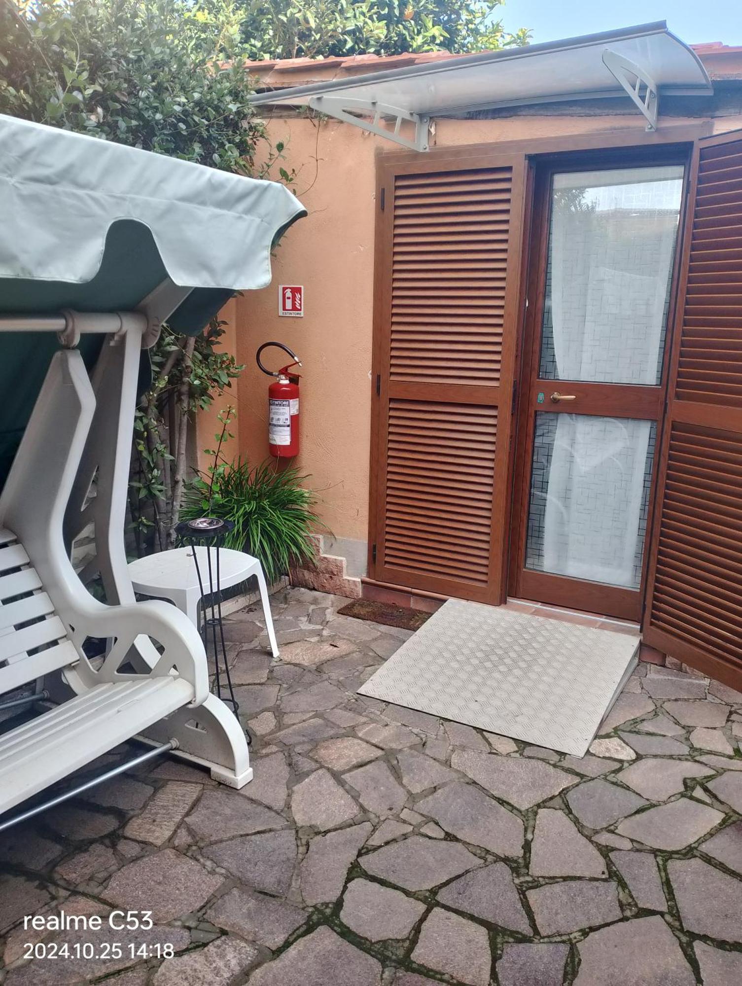 Suite Felix Fiumicino Luaran gambar